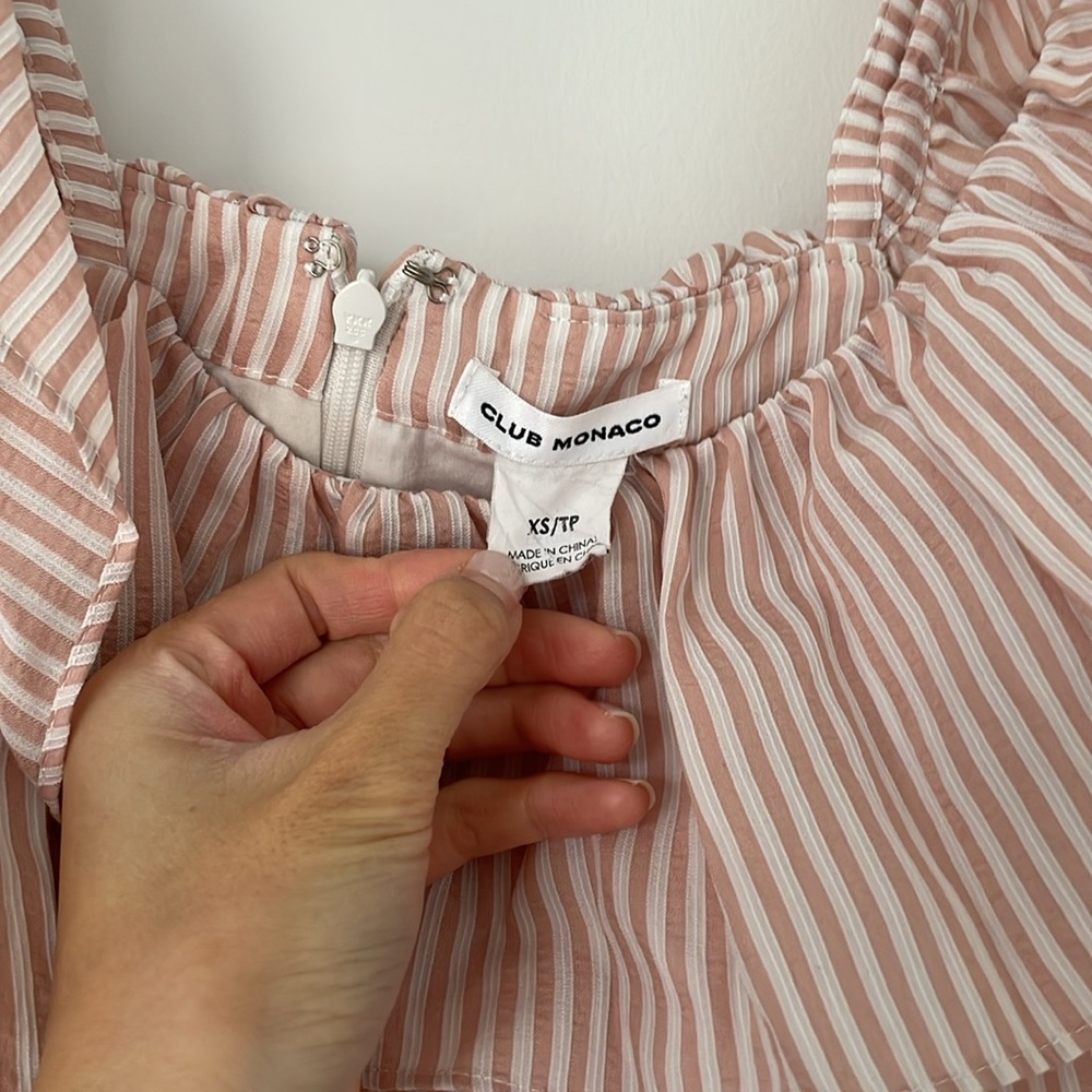 Club Monaco Top - Picture 2 of 2